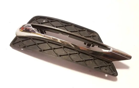 Mercedes-Benz C W204 Front bumper lower grill A2048851353