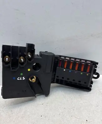 Mercedes-Benz CLS C219 Fuse module 2119820402