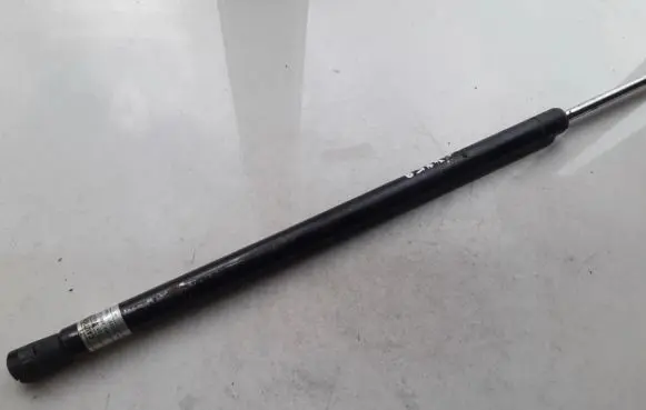 Audi 100 S4 C4 Tailgate/trunk strut/damper 