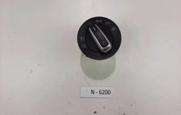Volkswagen Golf VI Light switch 5ND941431B