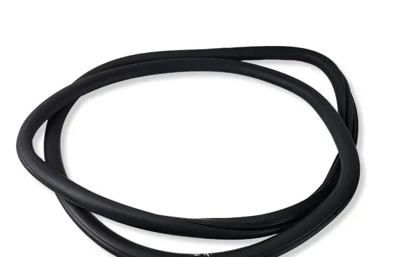 Peugeot 2008 II Rear door rubber seal (on body) 9825831480
