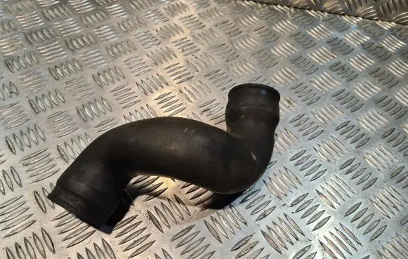 Audi A4 S4 B5 8D Intercooler hose/pipe