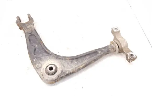 Citroen C5 Front lower control arm/wishbone 7BAA10