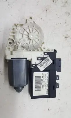 Peugeot 807 Front door window regulator motor 991712203