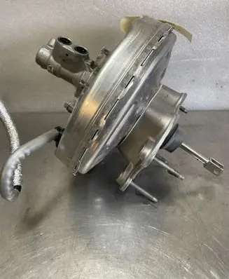 Renault Captur II Brake booster 472106664R