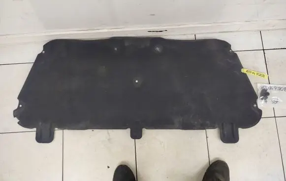 Peugeot 208 I Engine bonnet/hood sound/heat insulation 