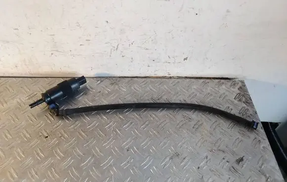 Porsche Macan (95B) Windscreen/windshield washer pump 6R0955681