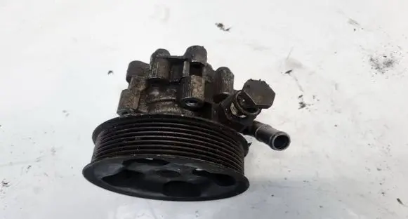 Land Rover Discovery 3 - LR3 Power steering pump QVB500400 QVB500400U34