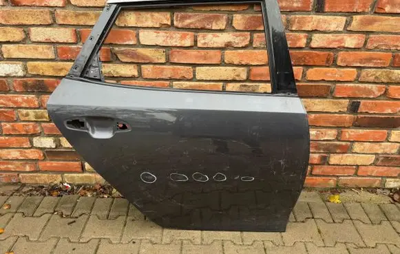 KIA Optima Rear door