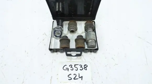 Toyota RAV 4 (XA30) Nuts/bolts EV026