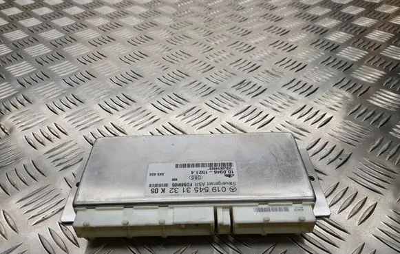 Mercedes-Benz C W202 ABS control unit/module 0195453132