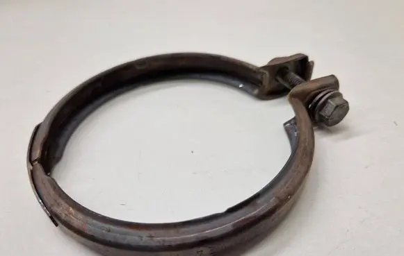 BMW 2 Active Tourer U06 Muffler pipe connector clamp 7606136