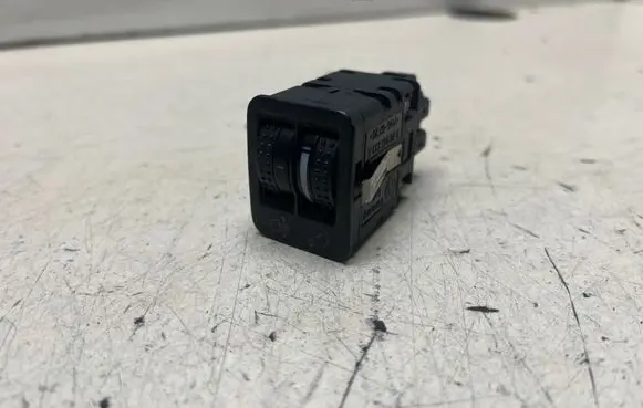 Volkswagen Golf IV Headlight level height control switch 1J0941333A