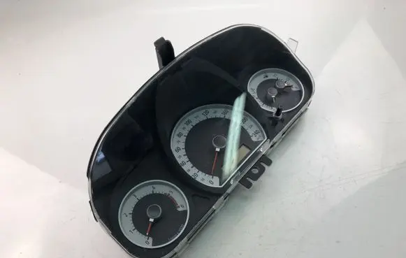 KIA Ceed Speedometer (instrument cluster) 940031H131