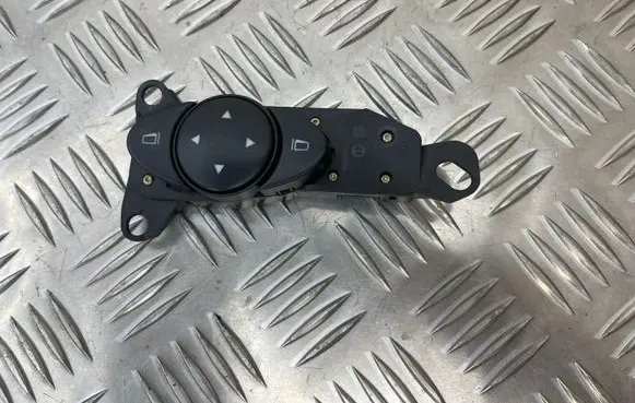 Mercedes-Benz E W211 Wing mirror switch 2118202110