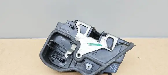 BMW X5 E70 Rear door lock 7202147