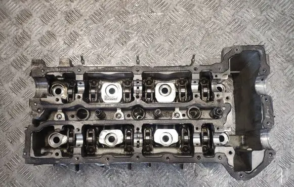 Mercedes-Benz GLS X166 Engine head R642016 A6420104206