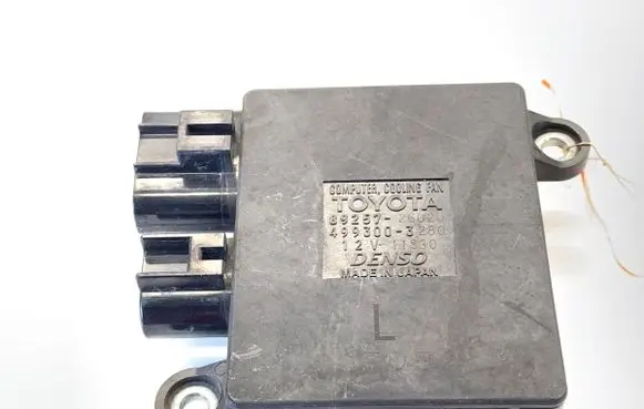 Lexus IS III XE30 Fan control module 8925726020