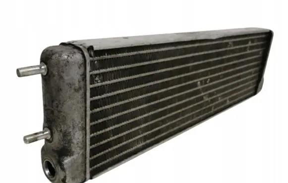 Engine oil radiator