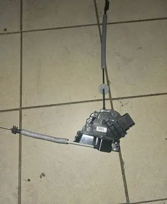 Volvo XC60 Rear door lock A048069 30799316