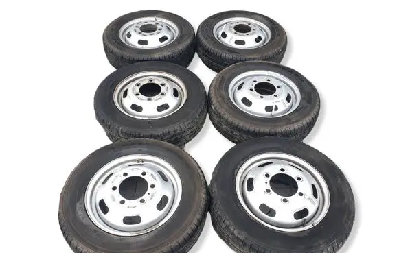Iveco Daily 6th gen R16 steel rim 