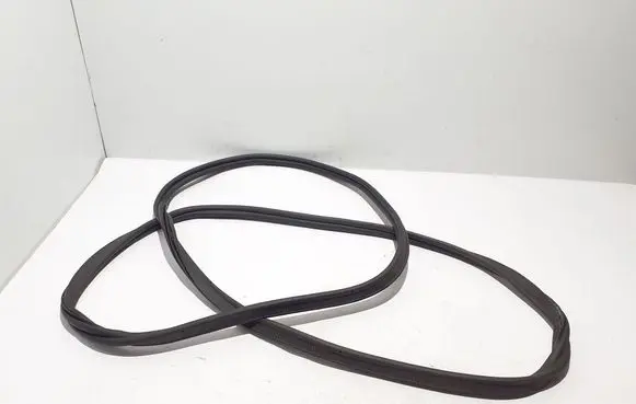 Audi Q8 Trunk rubber seal (body) 4M8827705