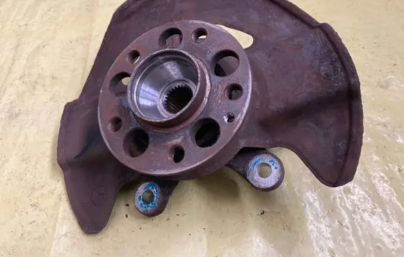 Mercedes-Benz A W169 Front wheel hub spindle knuckle A1693300520