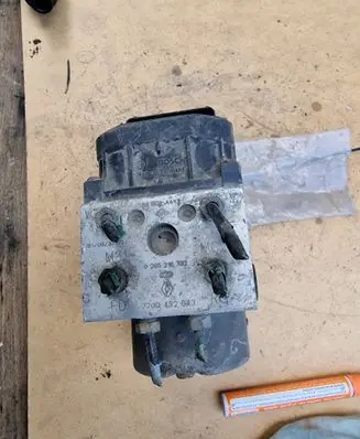 Renault Scenic II - Grand scenic II ABS Pump 0265216732 7700432643