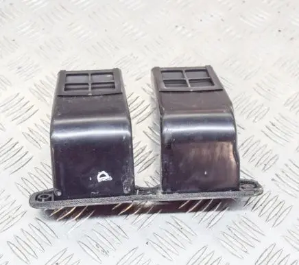 Dodge Stealth Air intake duct part MB609502