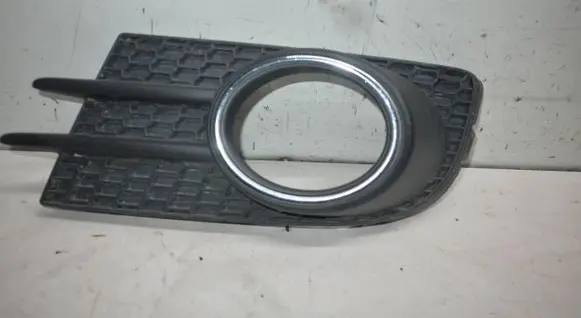 Volkswagen Tiguan Front fog light trim/grill 5N0853665H