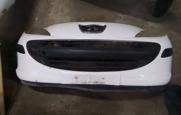 Peugeot 207 Front bumper