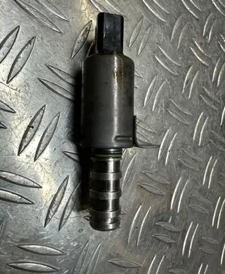Peugeot 208 I Camshaft vanos timing valve V758776080