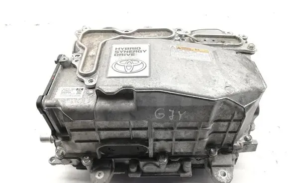 Toyota Yaris Voltage converter inverter G920052033