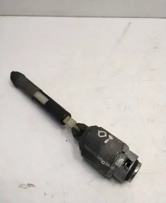 Ford Focus C-MAX Front door lock (next to the handle) 