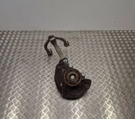 Front wheel hub