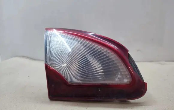 Nissan Qashqai+2 Tailgate rear/tail lights 89503189