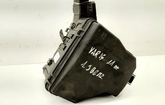 Toyota Yaris Fuse box set 826620D120