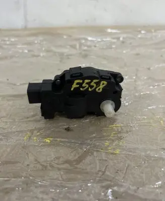 Mercedes-Benz GL X164 Intake manifold valve actuator/motor 410475520 F558