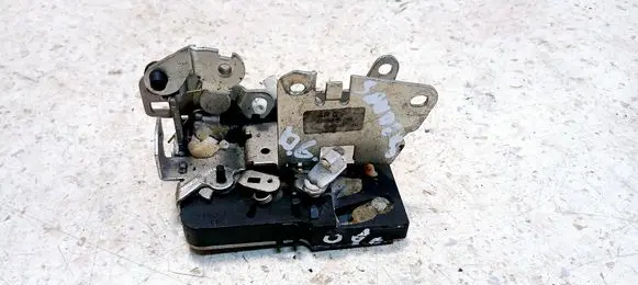 Dacia Sandero Rear door lock 8200735246