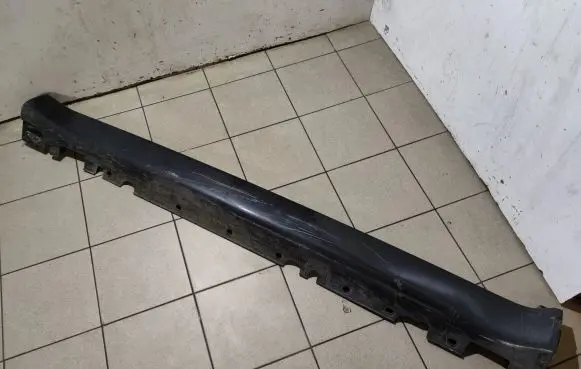 BMW X5 E70 Sill 51778038289 8038289