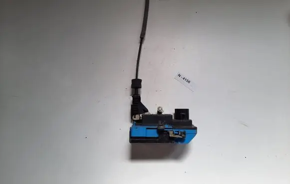 Volvo V70 Front door lock