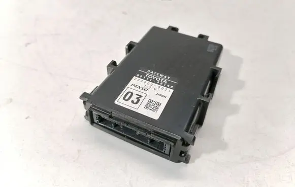 Lexus RX 450H Gateway control module 8911148140