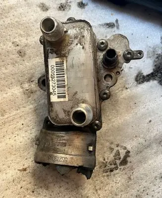 Suzuki Vitara (LY) Oil filter mounting bracket 55273045
