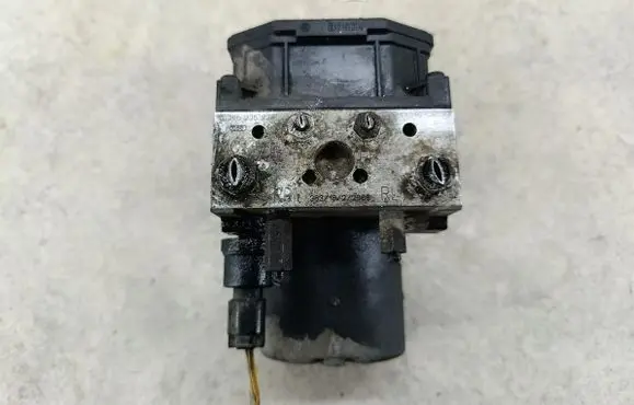 Toyota Avensis T250 ABS Pump 4454005030