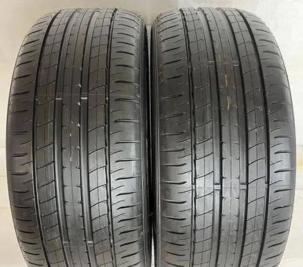 Lexus UX R18 summer tire 
