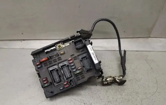 Peugeot 307 BSM Control unit 9650664080 BSMB3