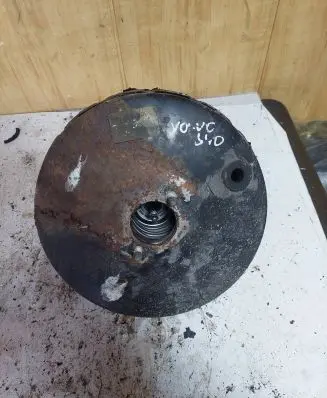 Volvo S40, V40 Brake booster