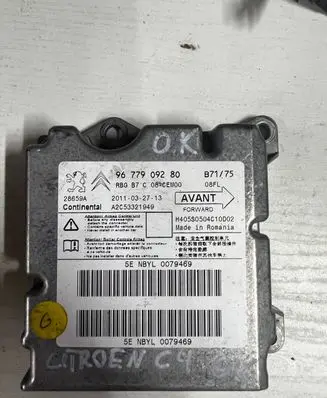 Citroen DS4 Airbag control unit/module 9677909280 2011032713 A2C53321949