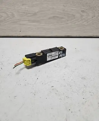 Volvo XC70 Airbag deployment crash/impact sensor 8622365 290107 008663
