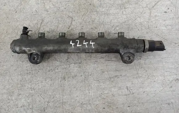 KIA Cerato Fuel main line pipe 